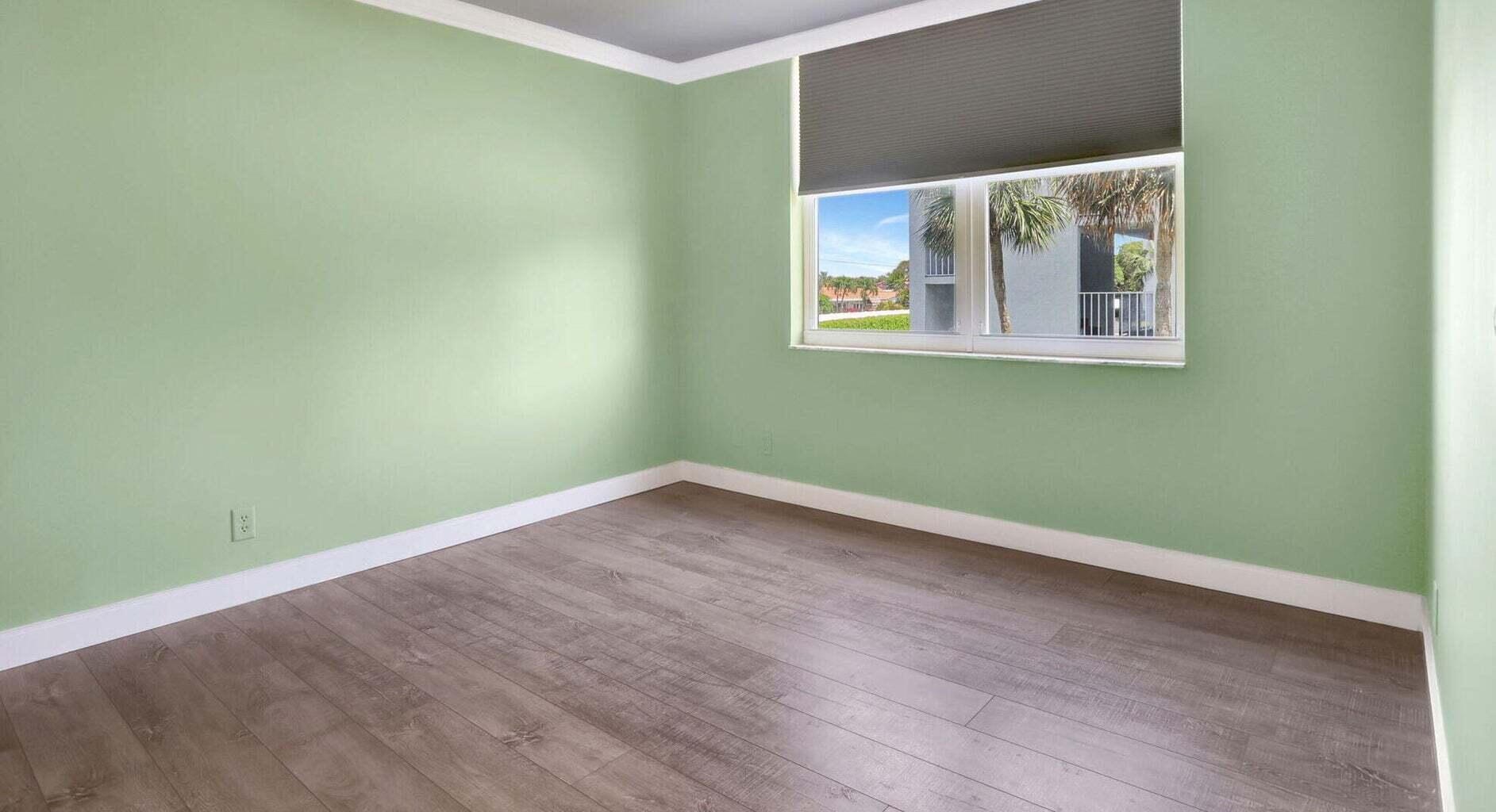 PALM SPRINGS 2 - Residential Lease