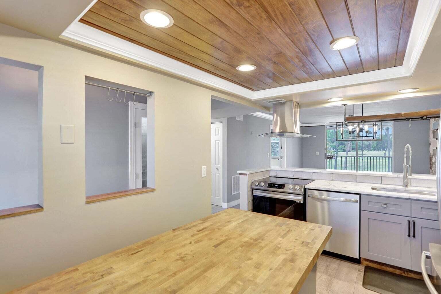 PALM SPRINGS 2 - Residential Lease