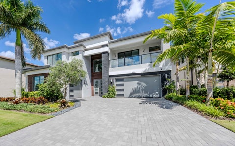 Photo of 9515 ROYAL WOODS Manor, Boca Raton, FL 33434 (MLS # B26083633)