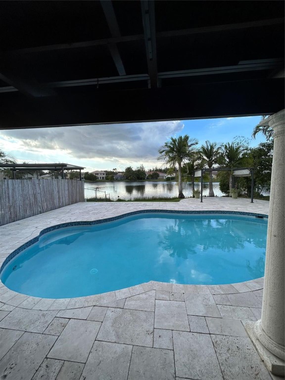 Crystal Pointe 158-10 B - Residential Lease