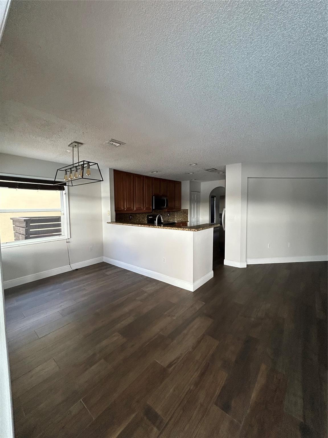 Crystal Pointe 158-10 B - Residential Lease