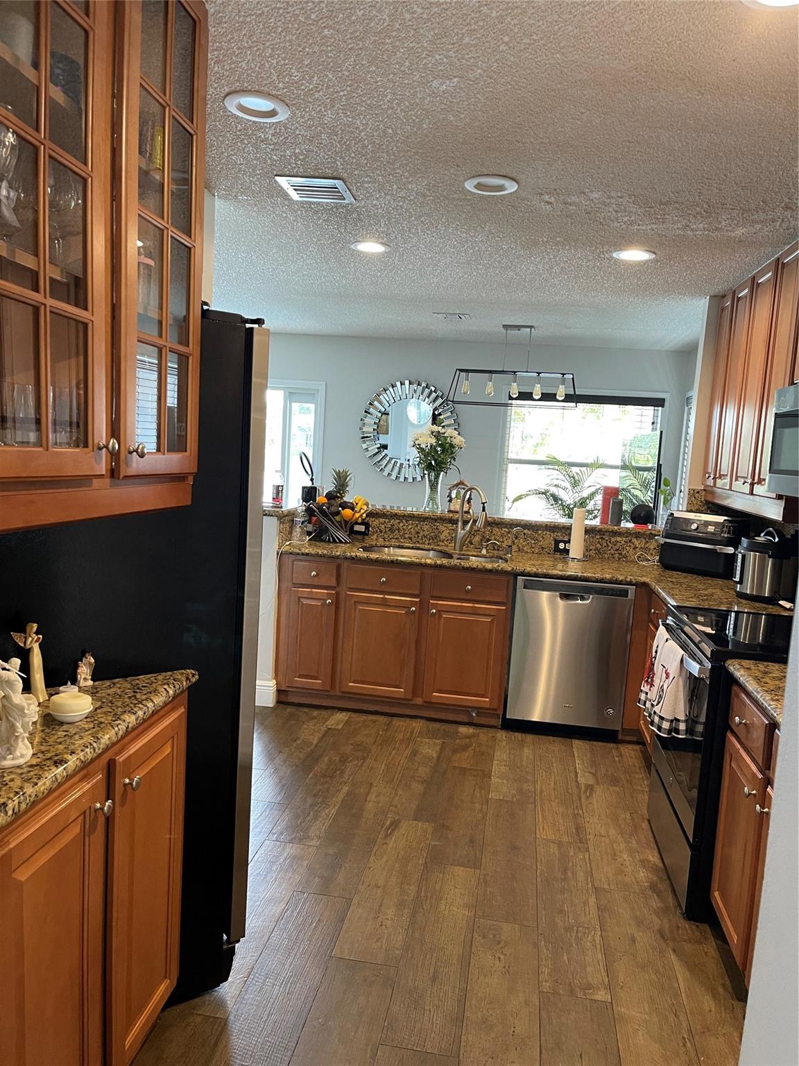 Crystal Pointe 158-10 B - Residential Lease