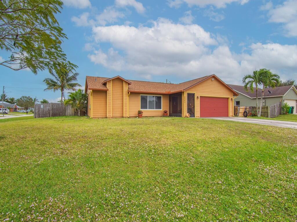 PORT ST LUCIE SECTION 33 - Residential