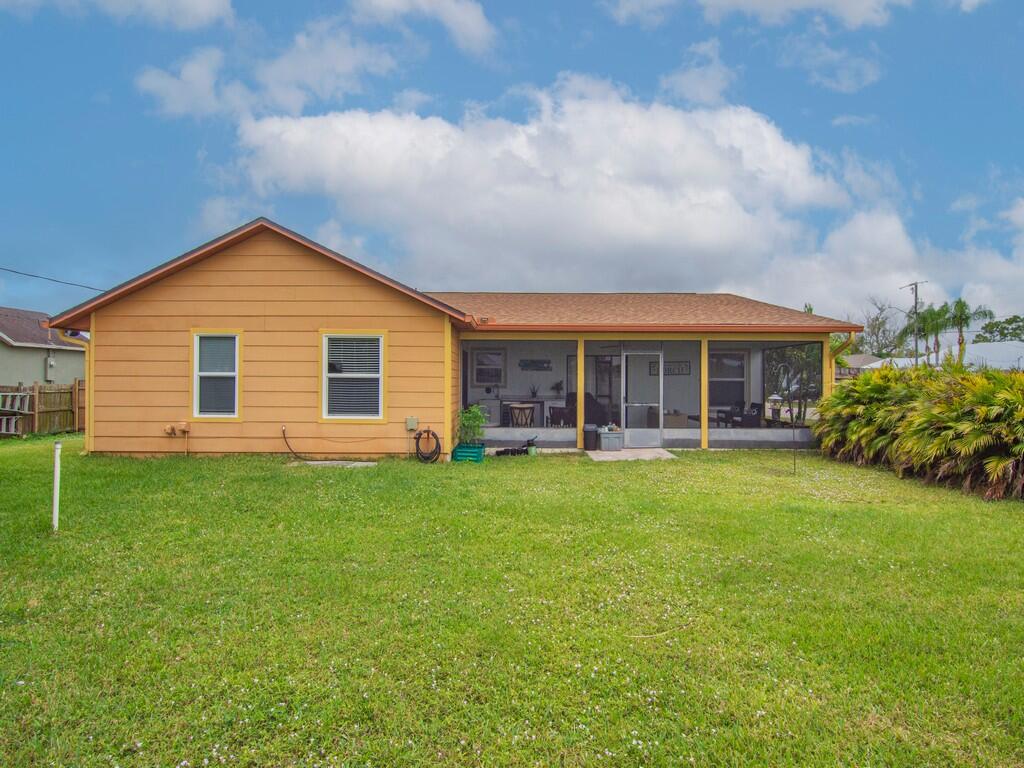 PORT ST LUCIE SECTION 33 - Residential