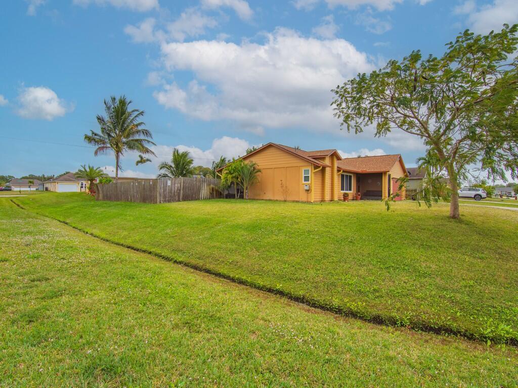 PORT ST LUCIE SECTION 33 - Residential