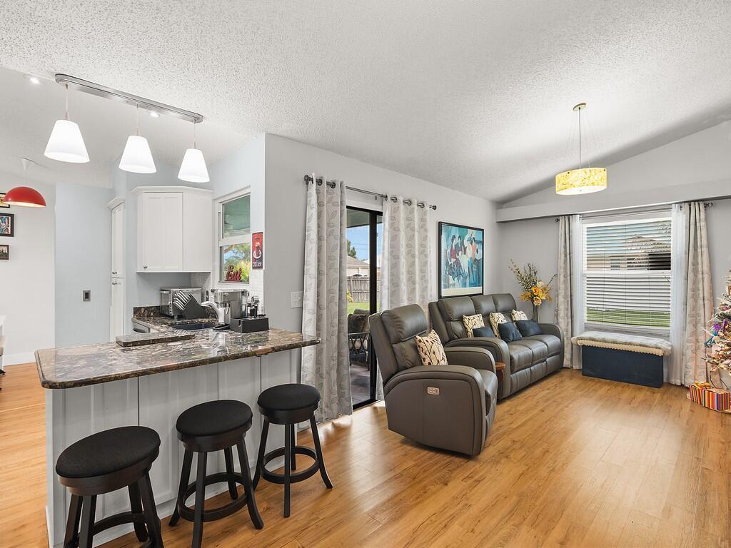 PORT ST LUCIE SECTION 33 - Residential