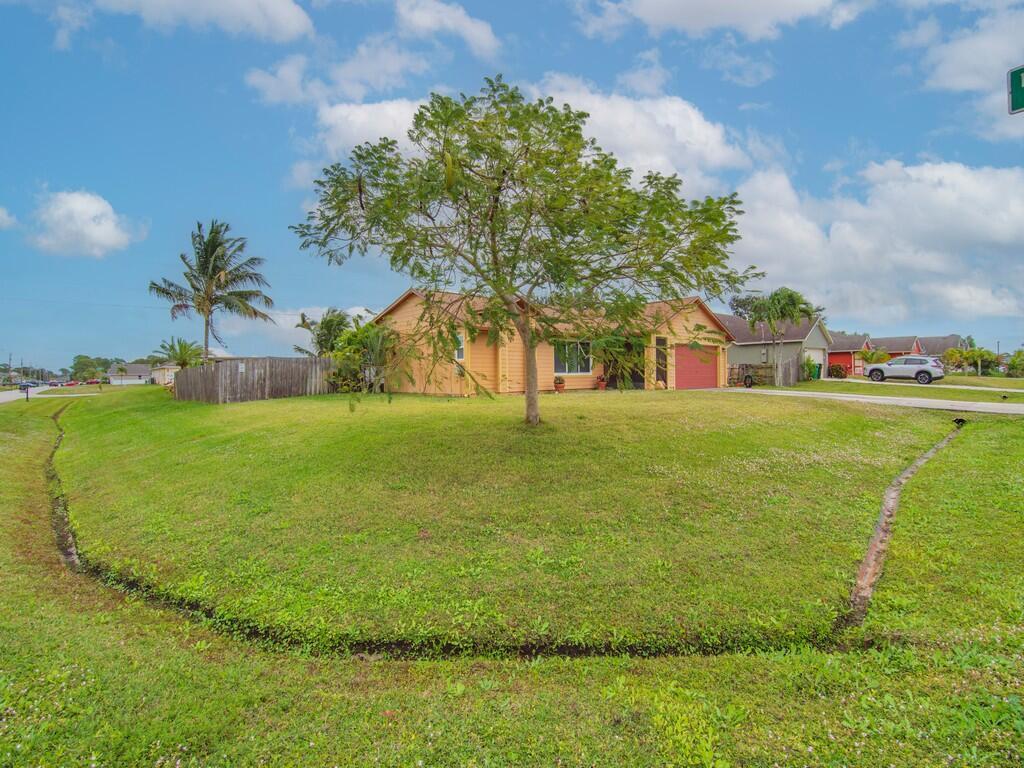 PORT ST LUCIE SECTION 33 - Residential