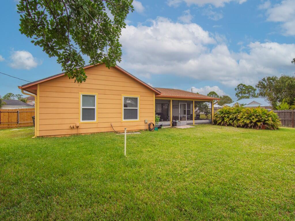 PORT ST LUCIE SECTION 33 - Residential