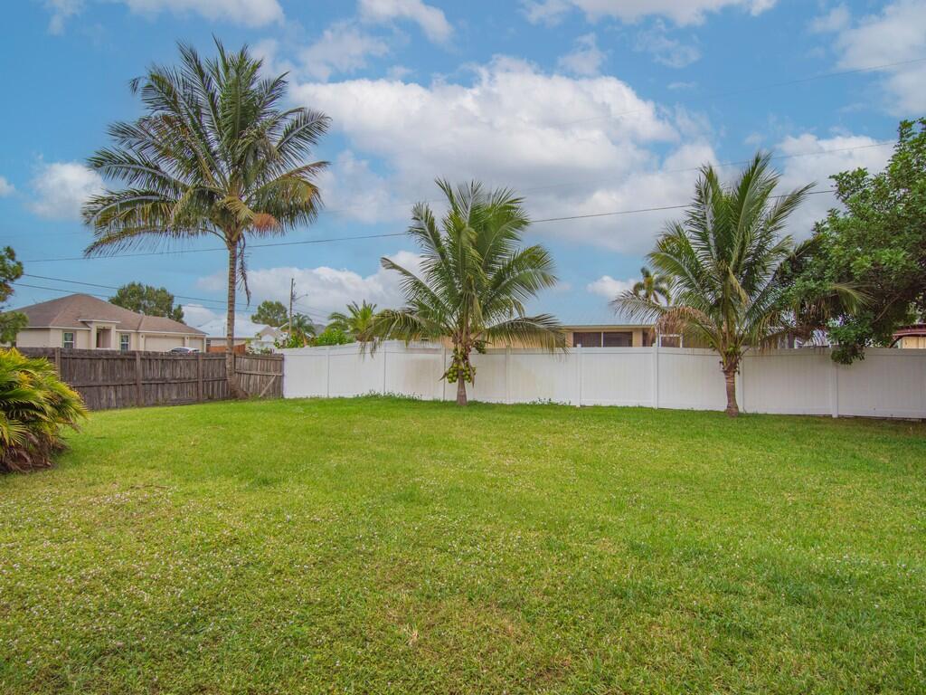 PORT ST LUCIE SECTION 33 - Residential