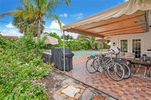 241 SW 13th Street Boca Raton FL 33432