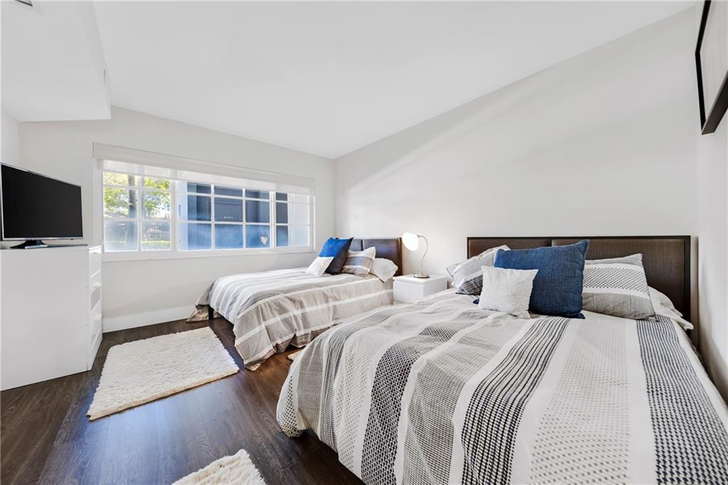 Oaks Terrace - Residential