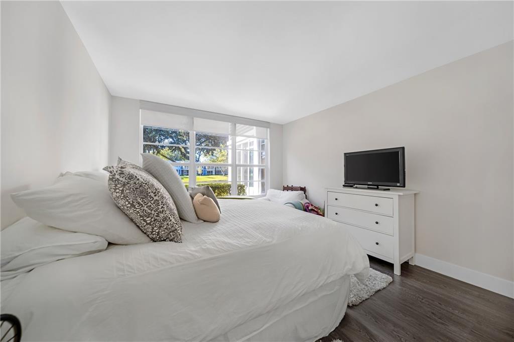 Oaks Terrace - Residential