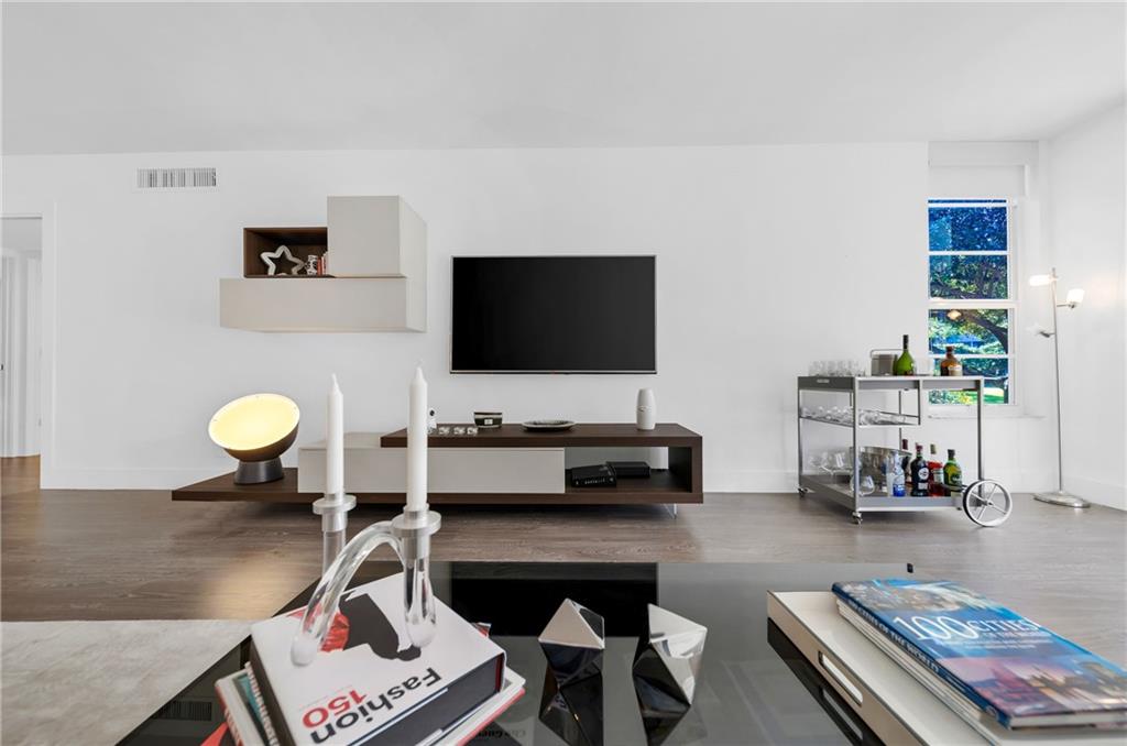 Oaks Terrace - Residential