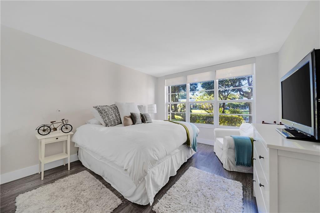 Oaks Terrace - Residential