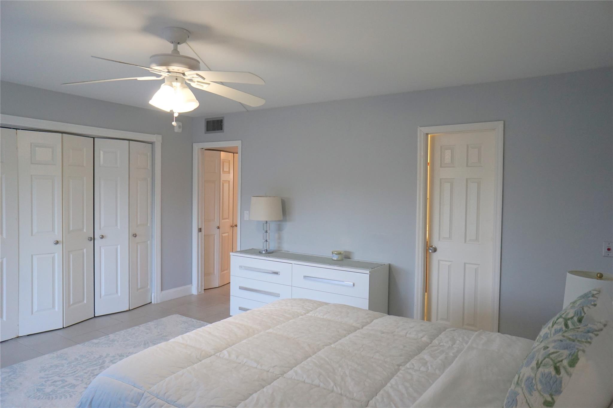 Newport H  # 4029 - Residential