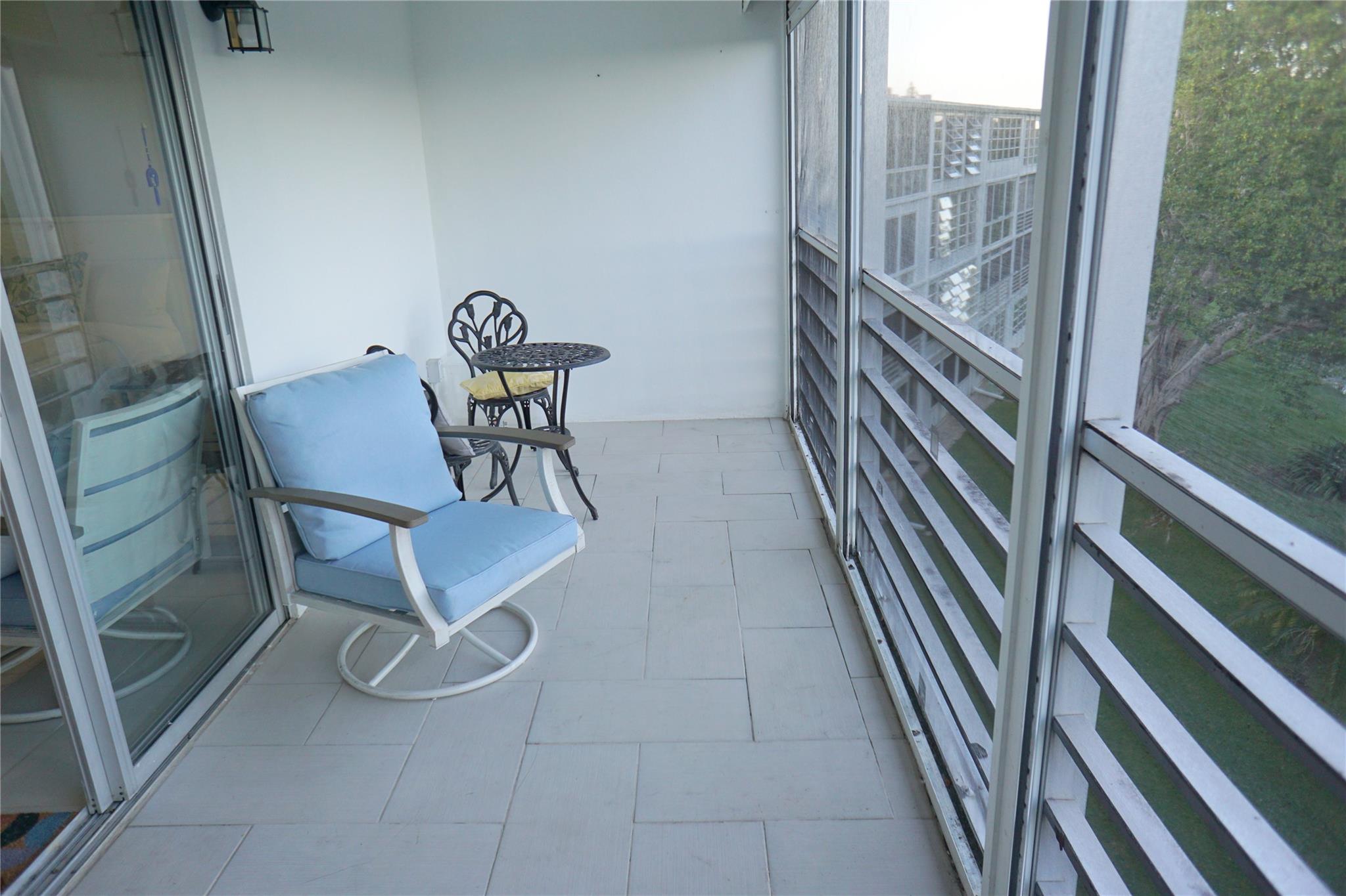 Newport H  # 4029 - Residential