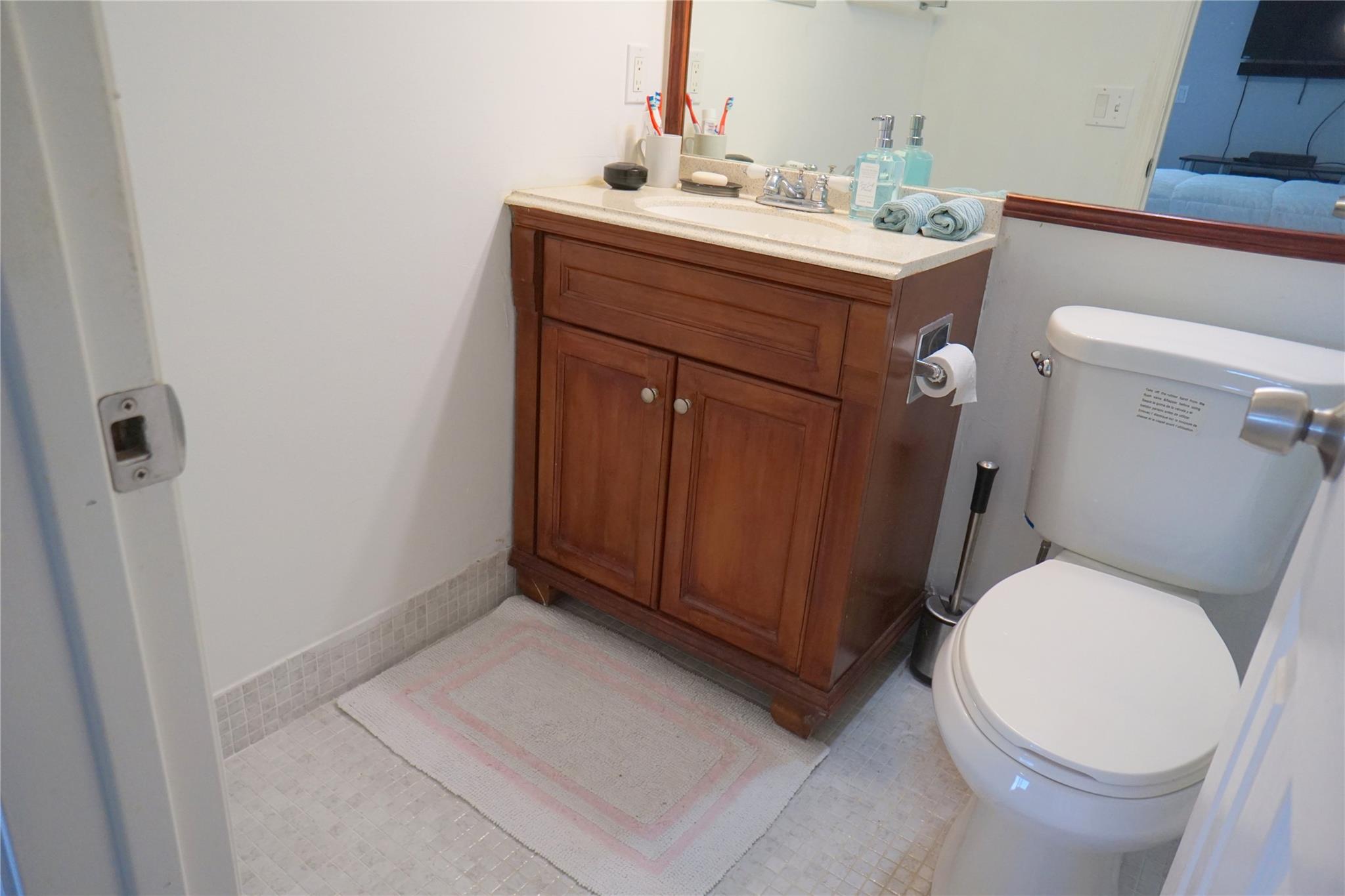 Newport H  # 4029 - Residential