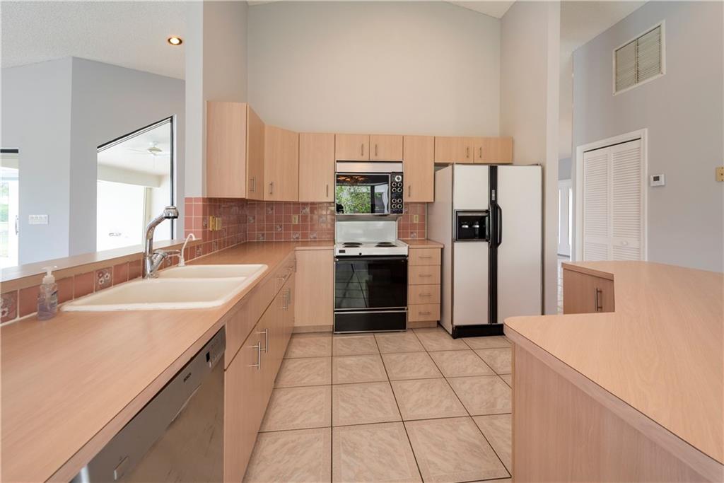 Jacaranda Prcl 274 132-8 - Residential