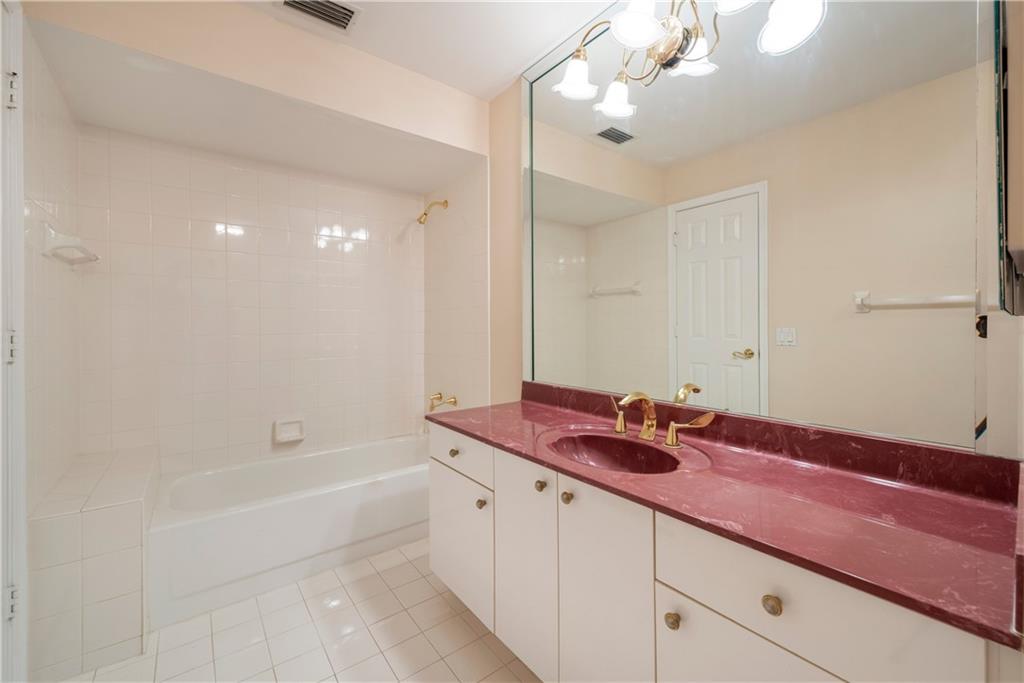 Jacaranda Prcl 274 132-8 - Residential
