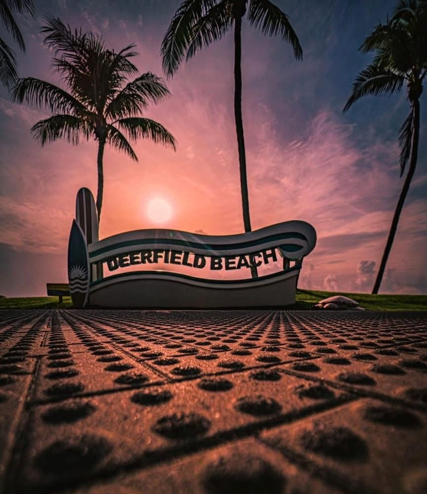 Old Florida Bungalow - Residential