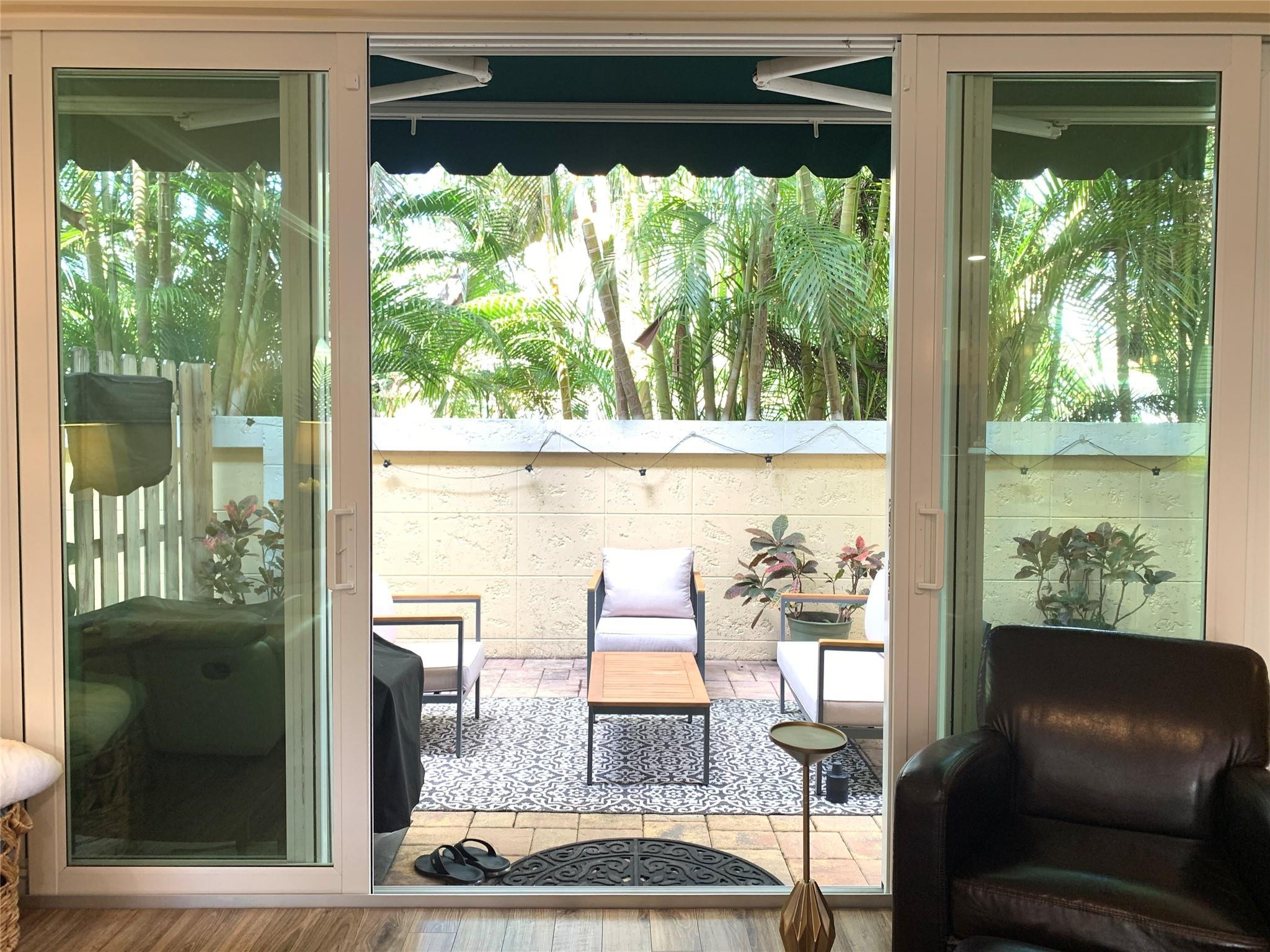 Old Florida Bungalow - Residential