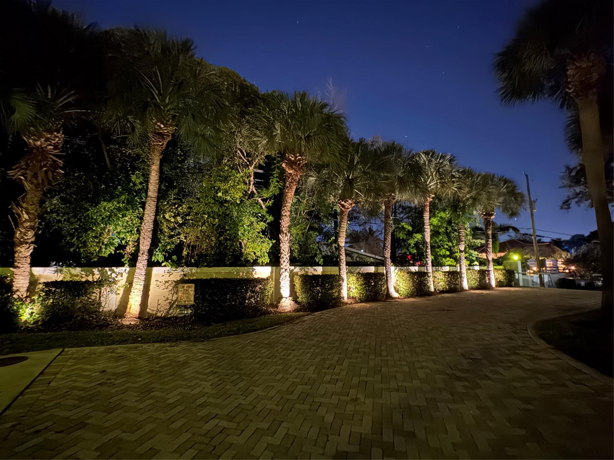 Old Florida Bungalow - Residential
