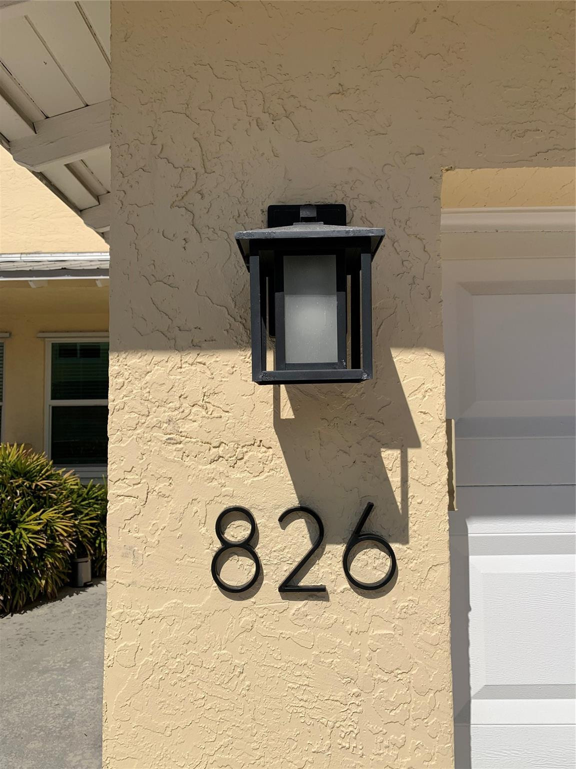 Old Florida Bungalow - Residential