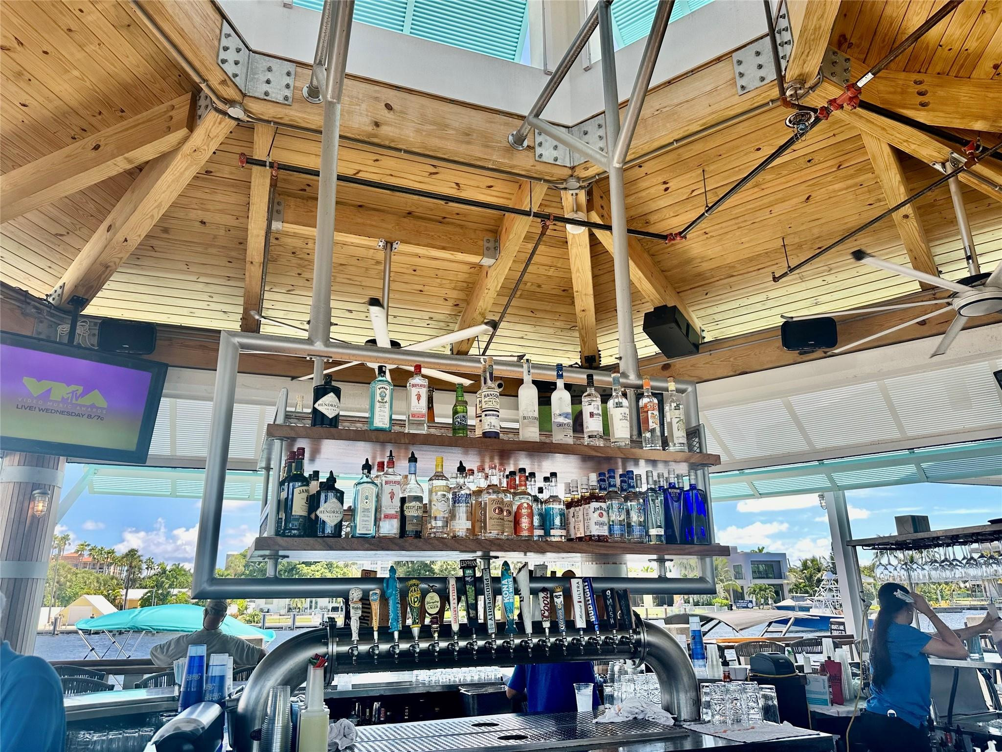 Old Florida Bungalow - Residential