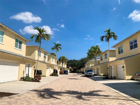 826 SE 4th Court Deerfield Beach FL 33441