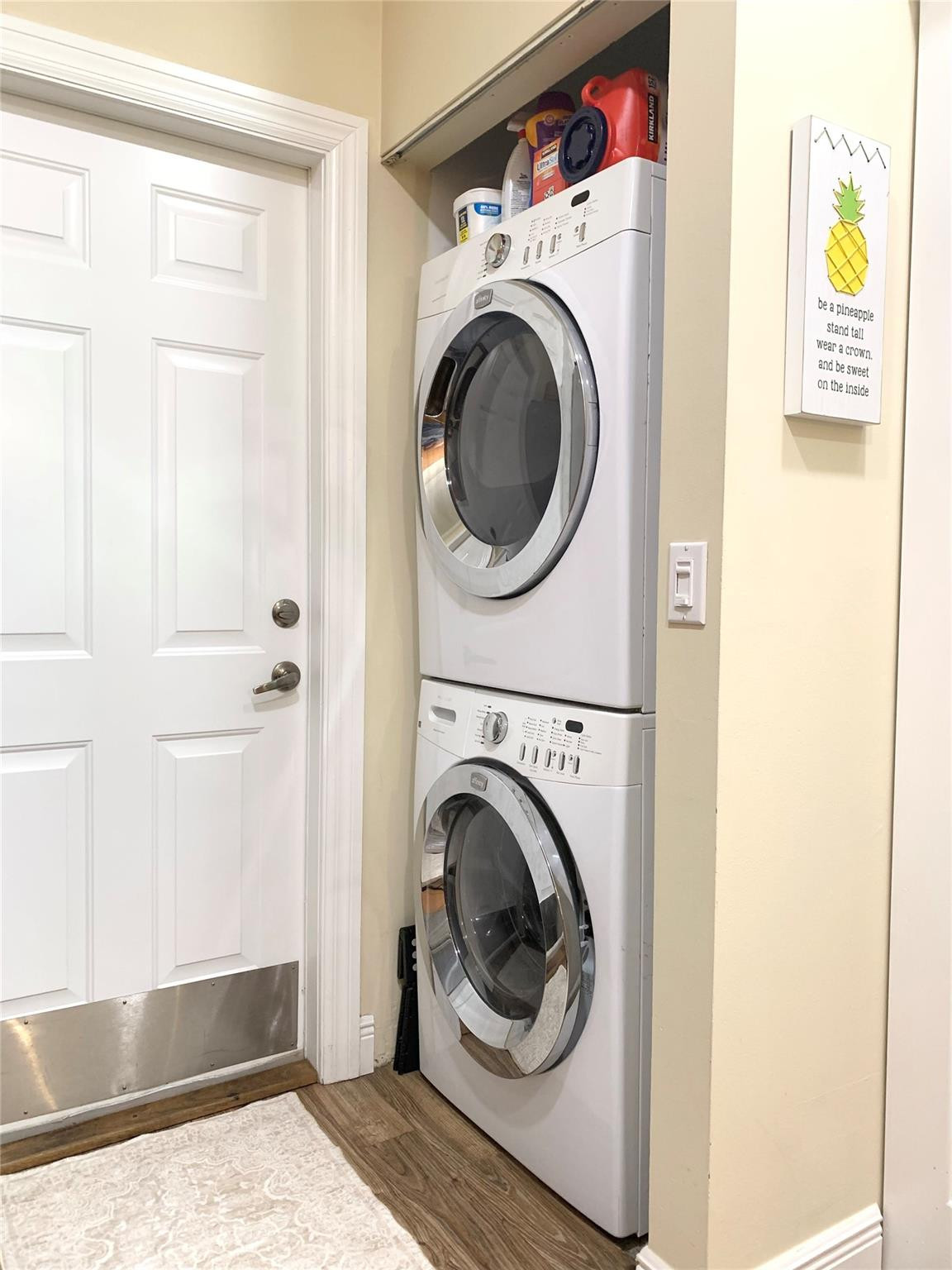 Old Florida Bungalow - Residential