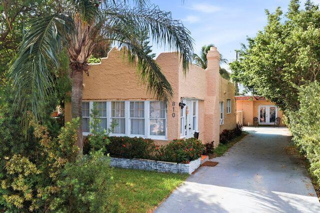 810 MCINTOSH Street