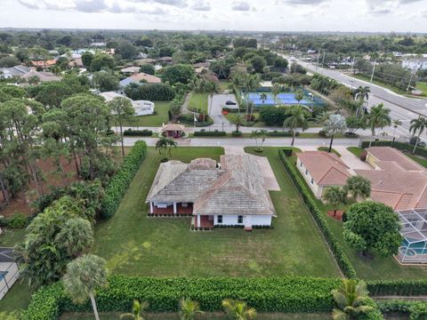 100 N Country Club Boulevard Atlantis FL 33462