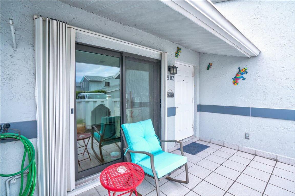 ARBOURS OF THE PALM BEACHES CONDO - Residential