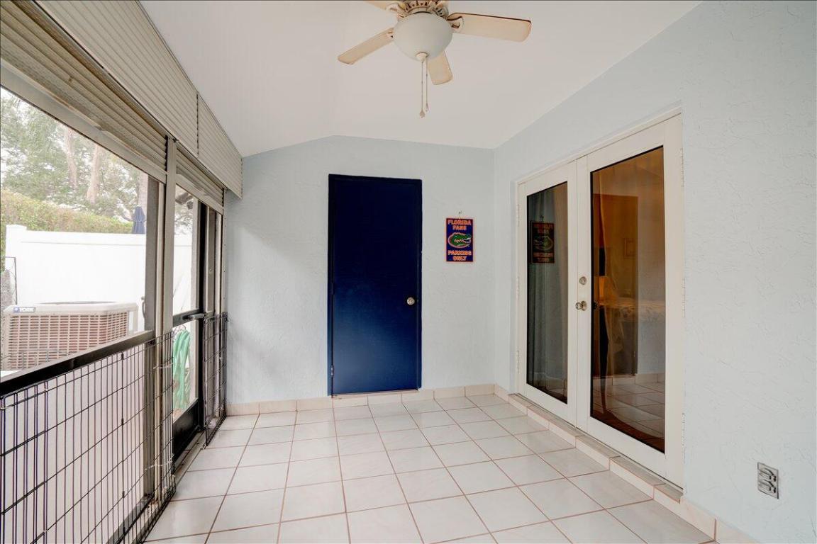 ARBOURS OF THE PALM BEACHES CONDO - Residential