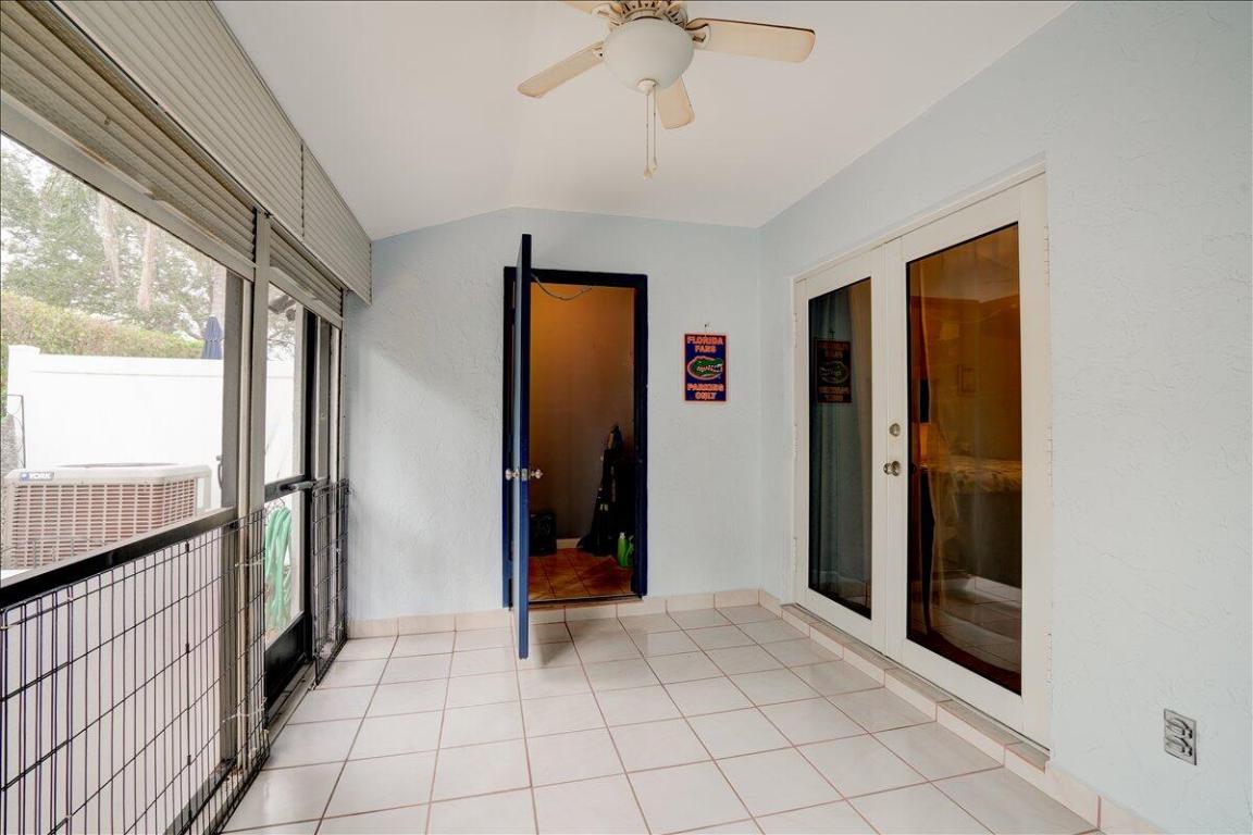 ARBOURS OF THE PALM BEACHES CONDO - Residential