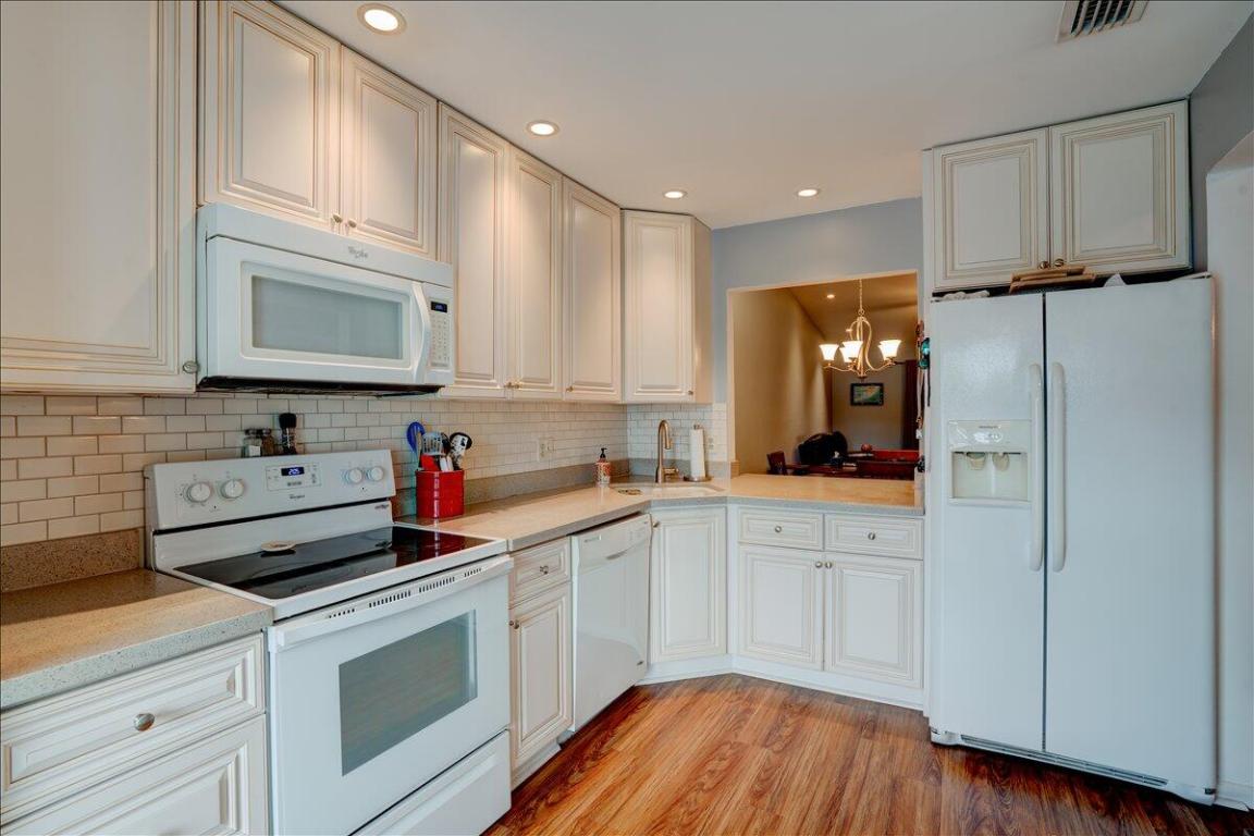 ARBOURS OF THE PALM BEACHES CONDO - Residential