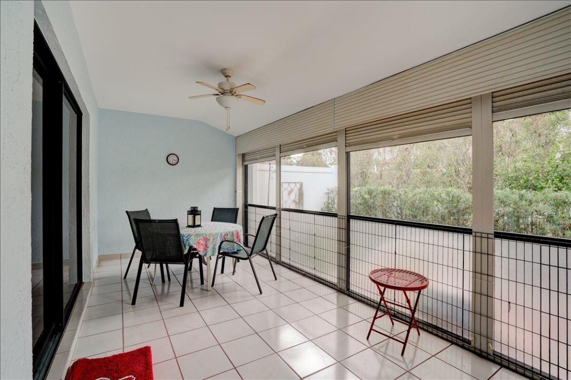 ARBOURS OF THE PALM BEACHES CONDO - Residential