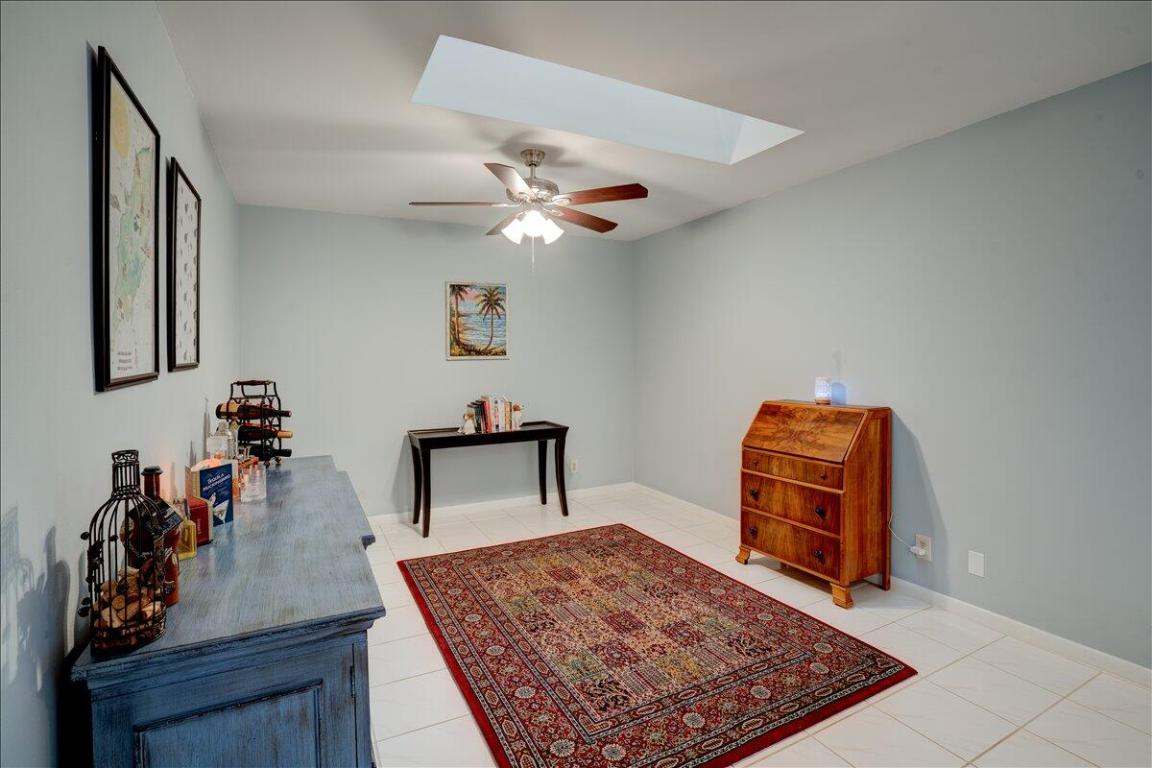 ARBOURS OF THE PALM BEACHES CONDO - Residential