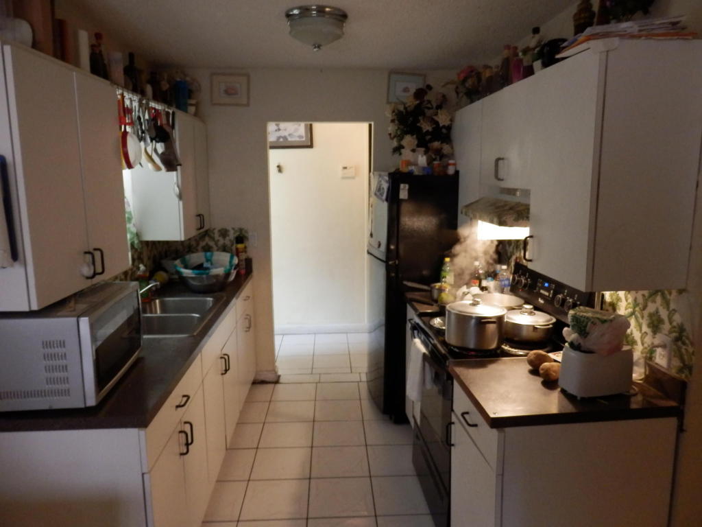 PALM BEACH LAKES SOUTH - Residential