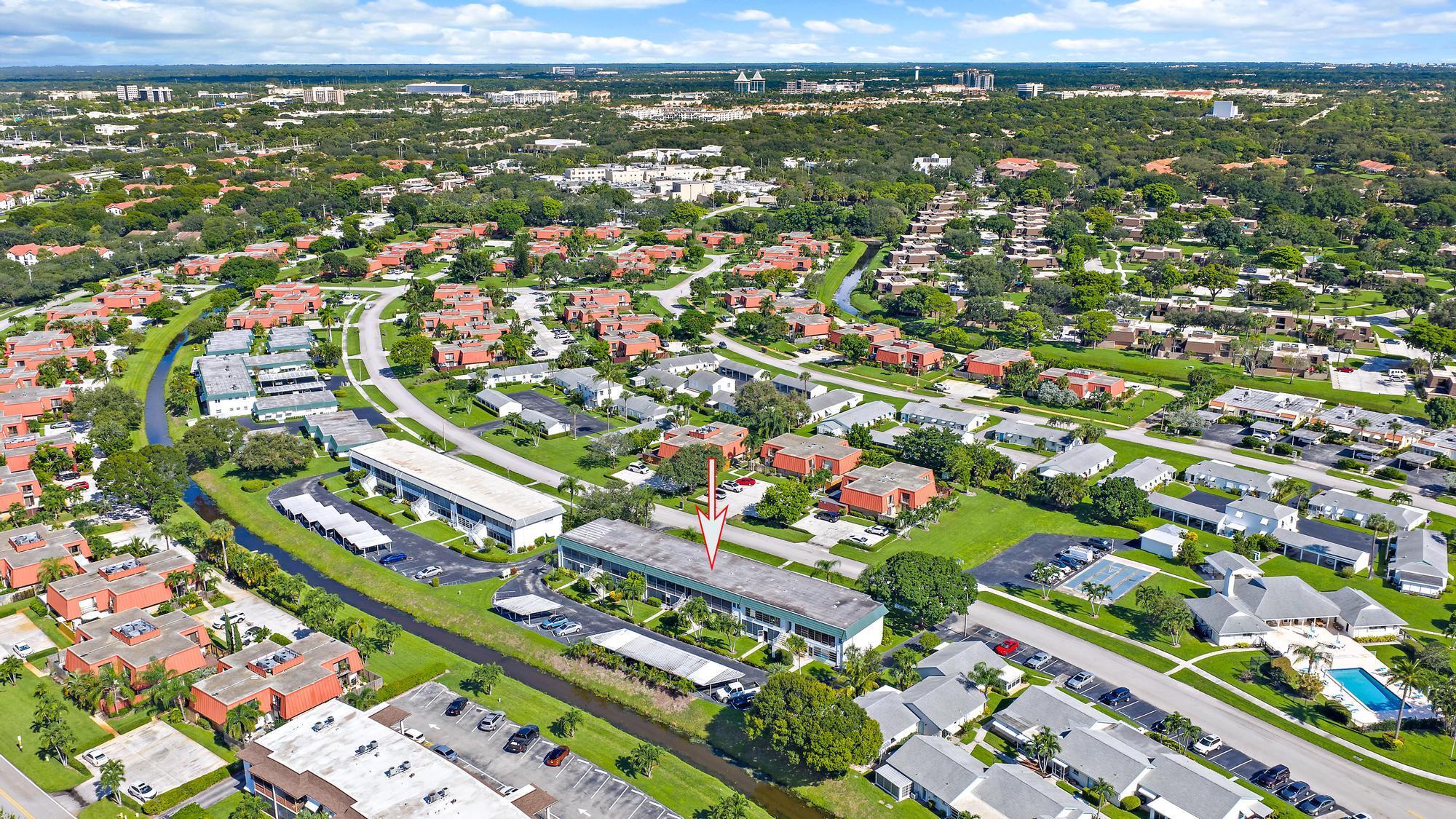 MERIDIAN CONDO 10 - Residential