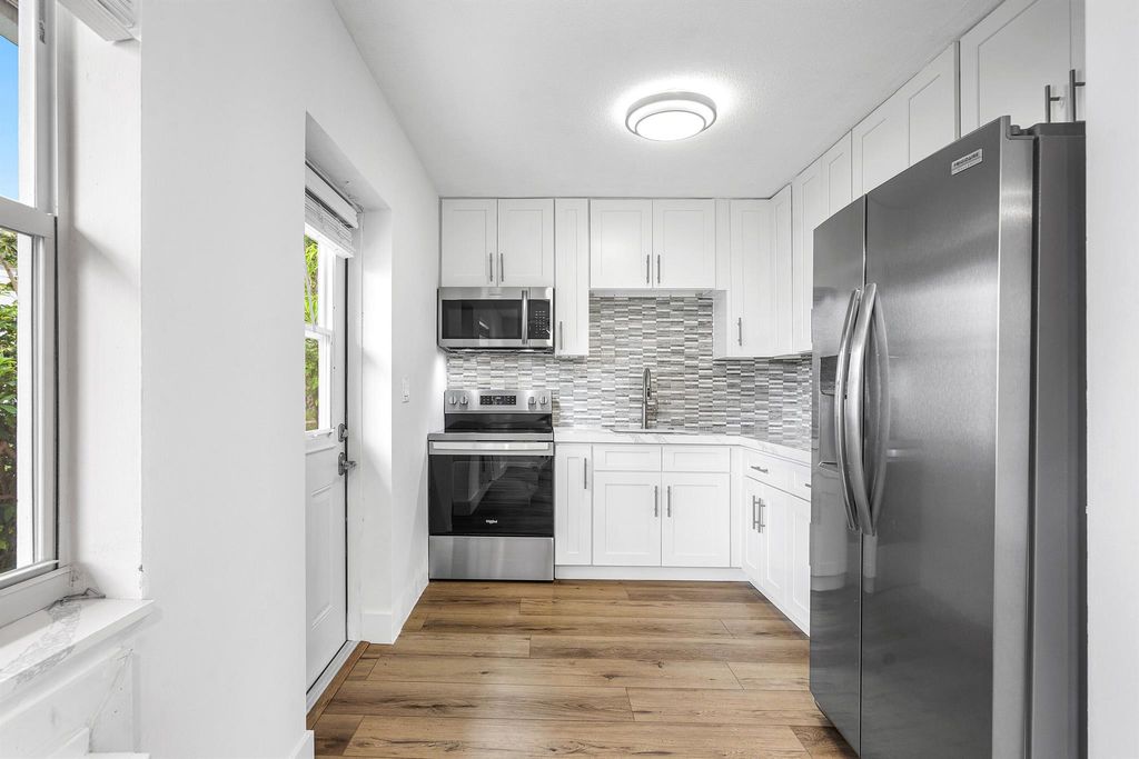 Photo of 1955 NE 3rd Street #3, Deerfield Beach, FL 33441 (MLS # R11123475)