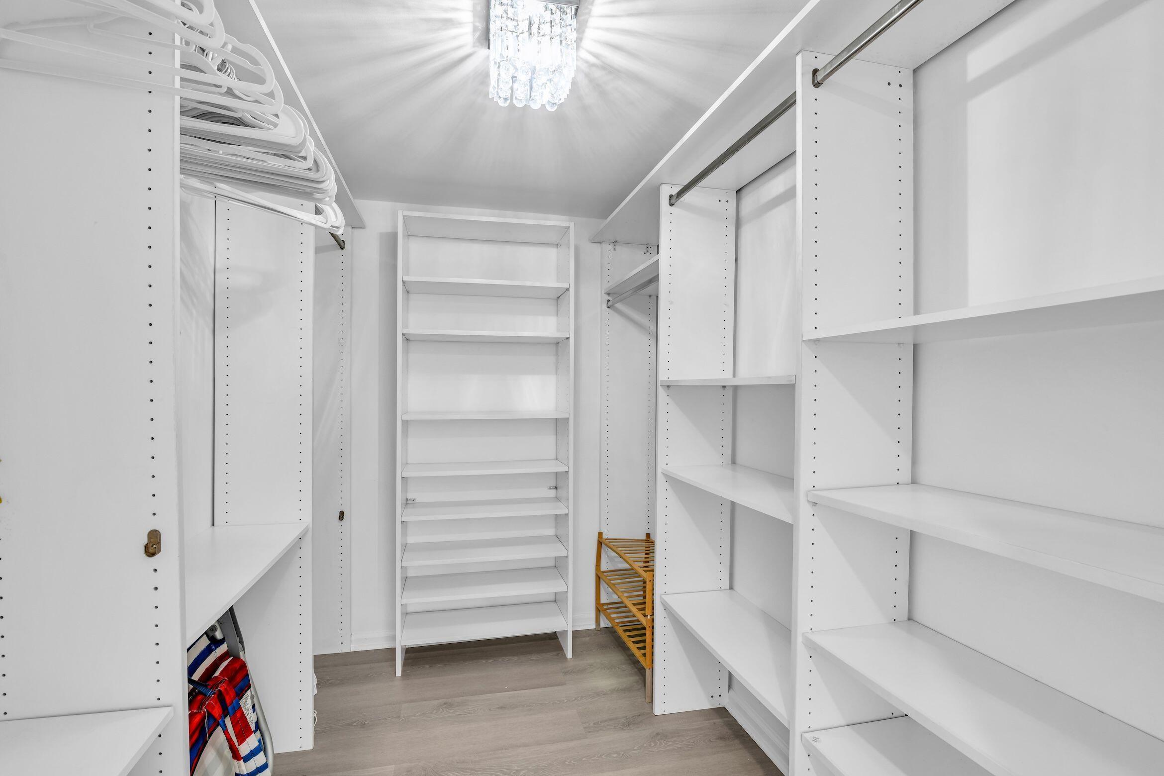 PORTA BELLA EAST - Residential