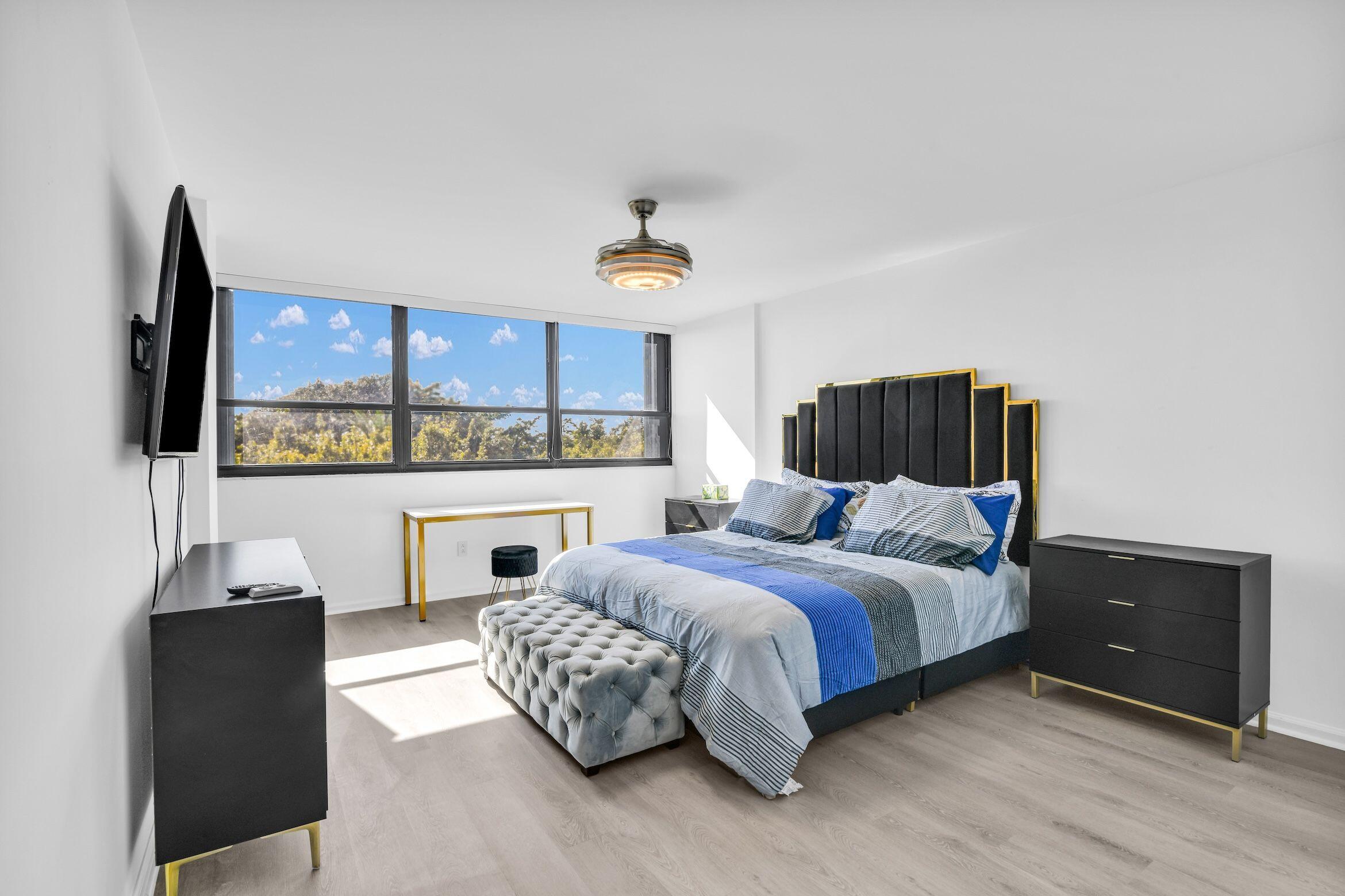 PORTA BELLA EAST - Residential