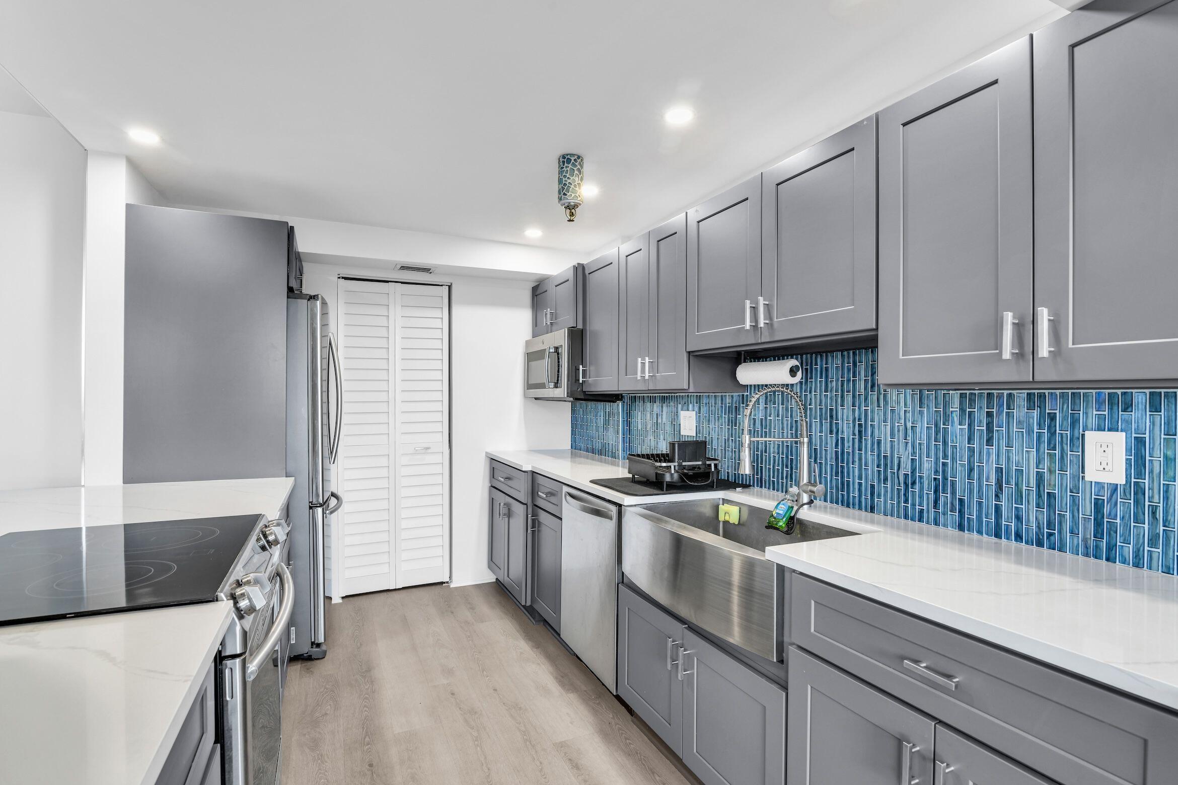 PORTA BELLA EAST - Residential