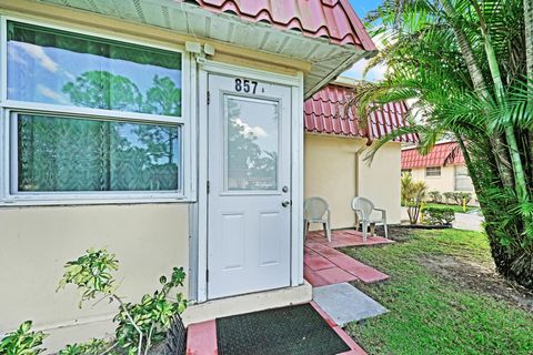 A home in Lake Worth