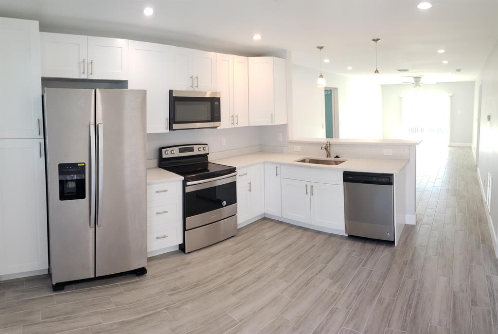 CHERRY HILLS - Residential