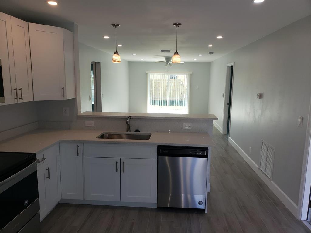 CHERRY HILLS - Residential