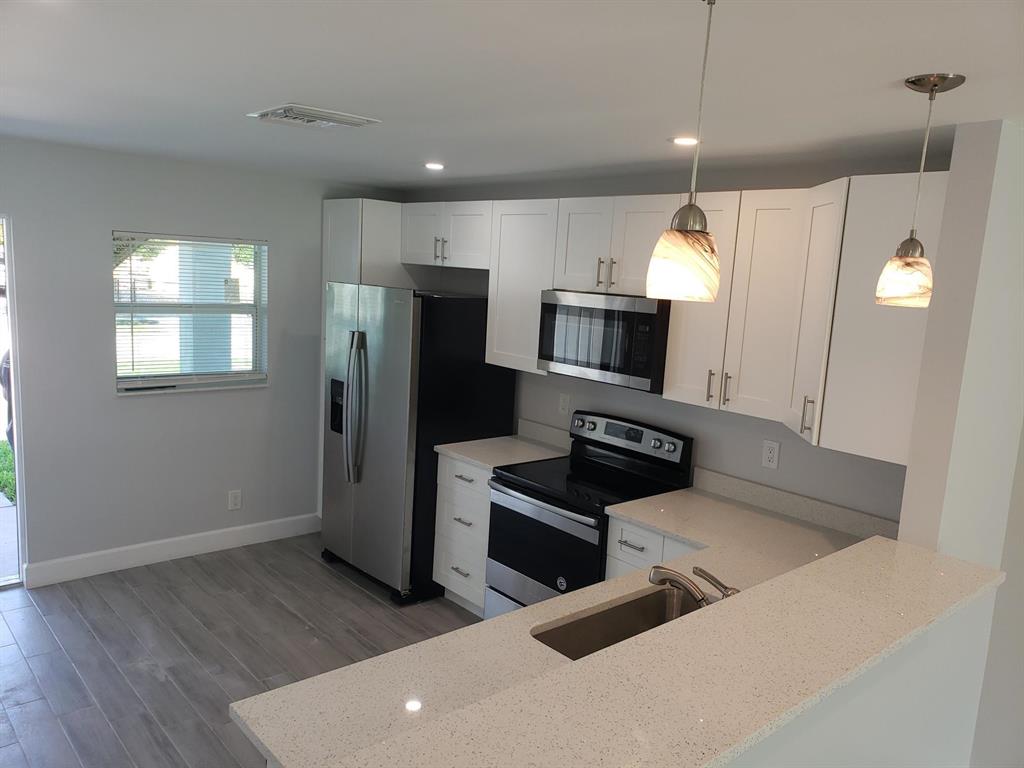 CHERRY HILLS - Residential