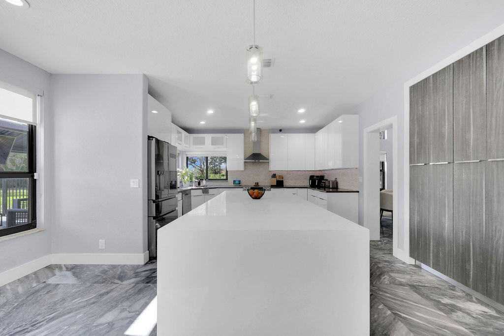 CARLTON ESTATES-2 - Residential