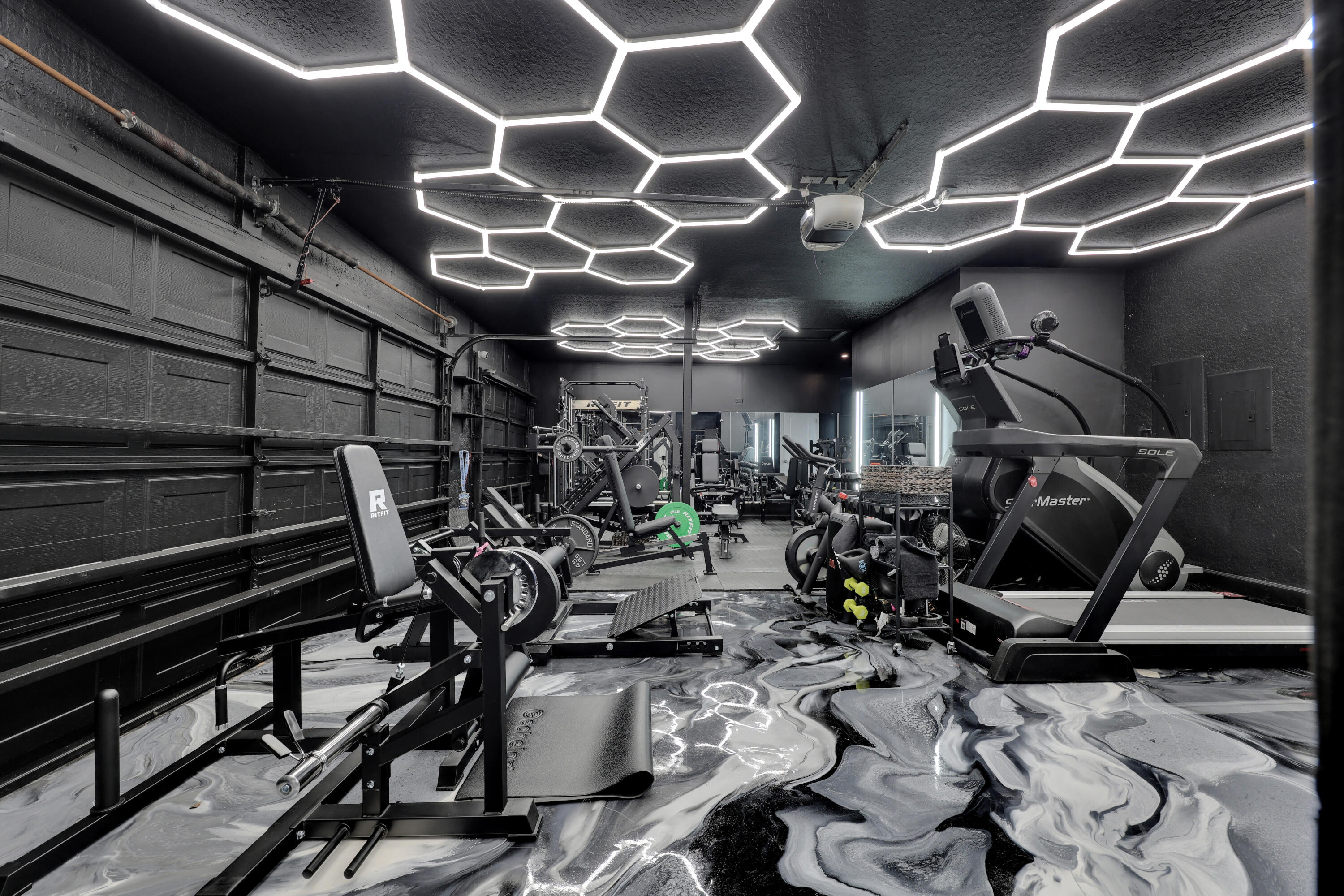 CARLTON ESTATES-2 - Residential